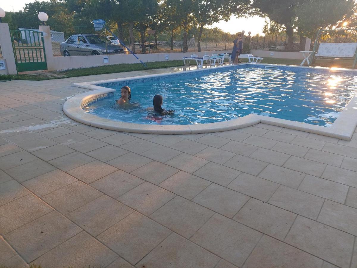 Kaja House Apartments Lozovac Bagian luar foto
