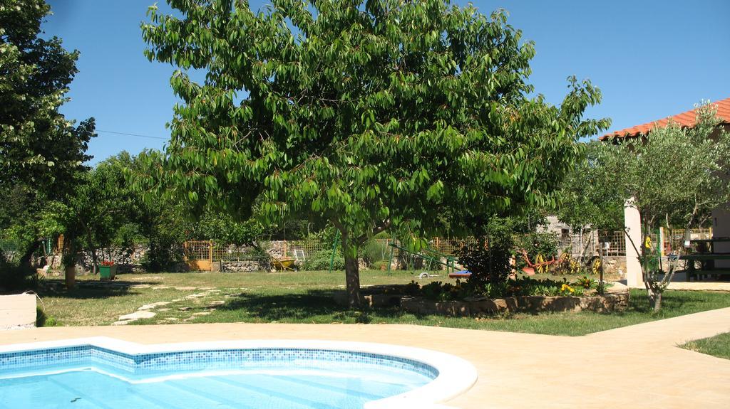 Kaja House Apartments Lozovac Bagian luar foto