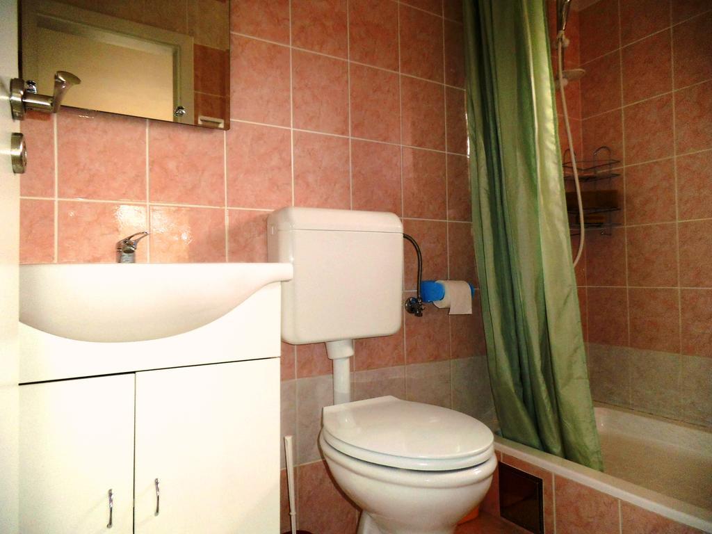 Kaja House Apartments Lozovac Bagian luar foto